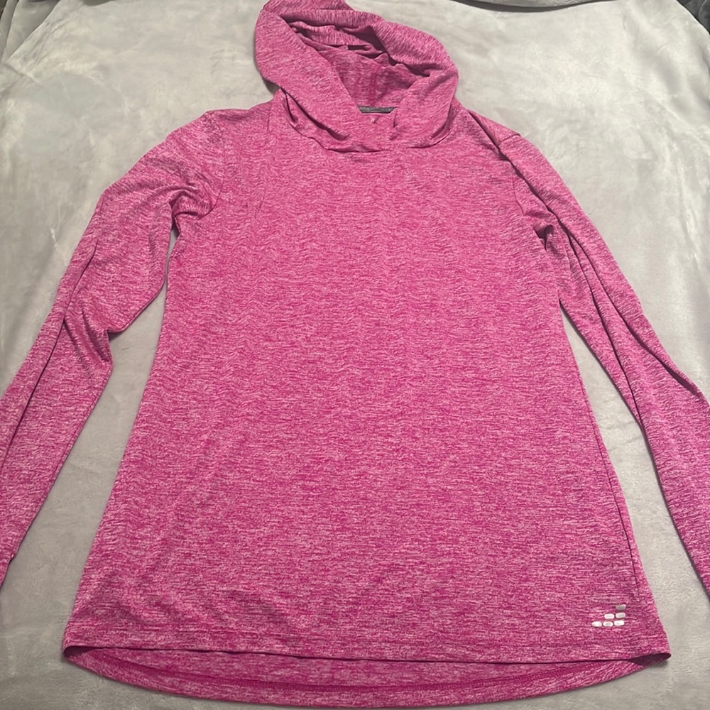 Long sleeve active wear shirt with hood